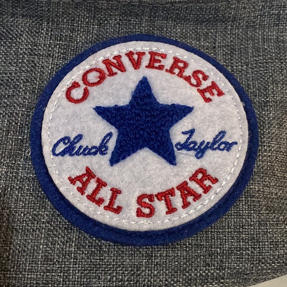 NWT Converse Fanny pack - Picture 3 of 6